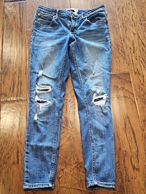 Maurices 27 Skinny Jeans
